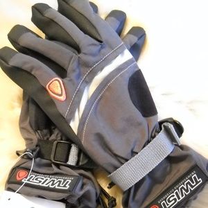 NWT Twist Snowboard Gloves Womens Small